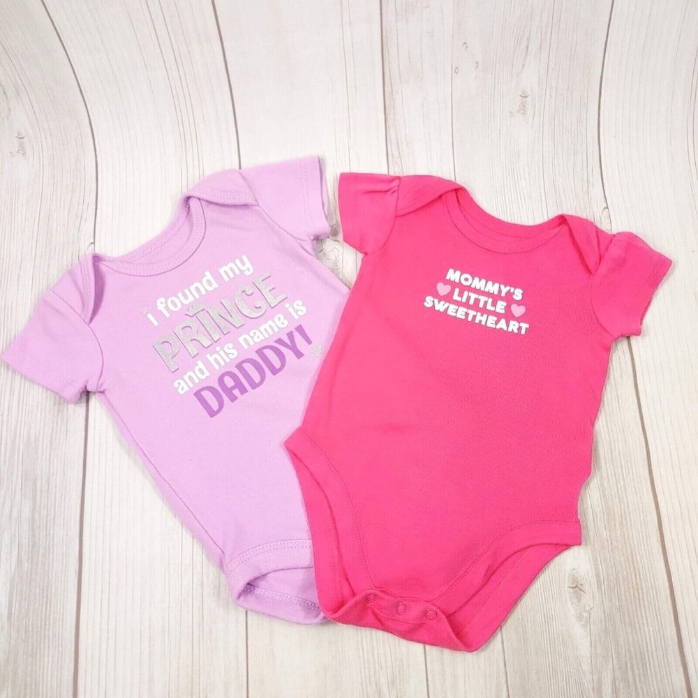 The Children's Place 2 Outfit Summer Bodysuit Set Mommy's Daddy Pink/Purple 0-3M